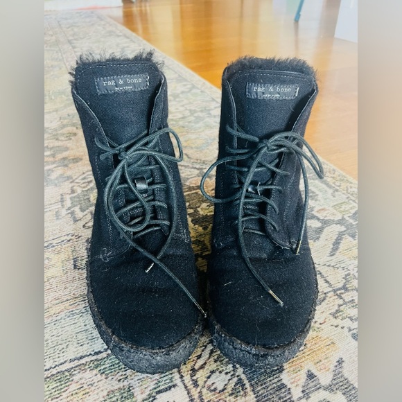 Rag & Bone Black Lace-Up Shearling Lined Ankle Boots sz 39 - Picture 1 of 7